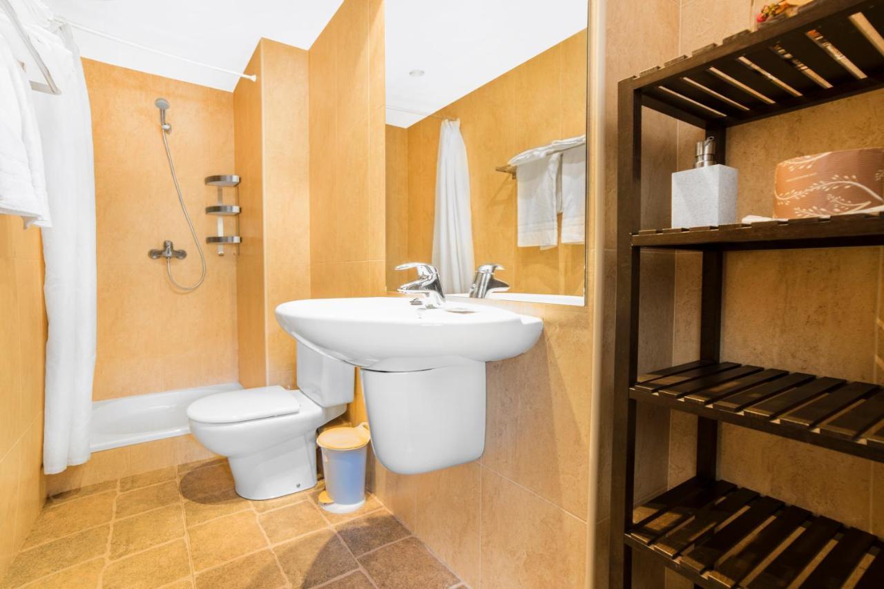 Apartaments Esquirol เอลตาร์แตร์ ภายนอก รูปภาพ