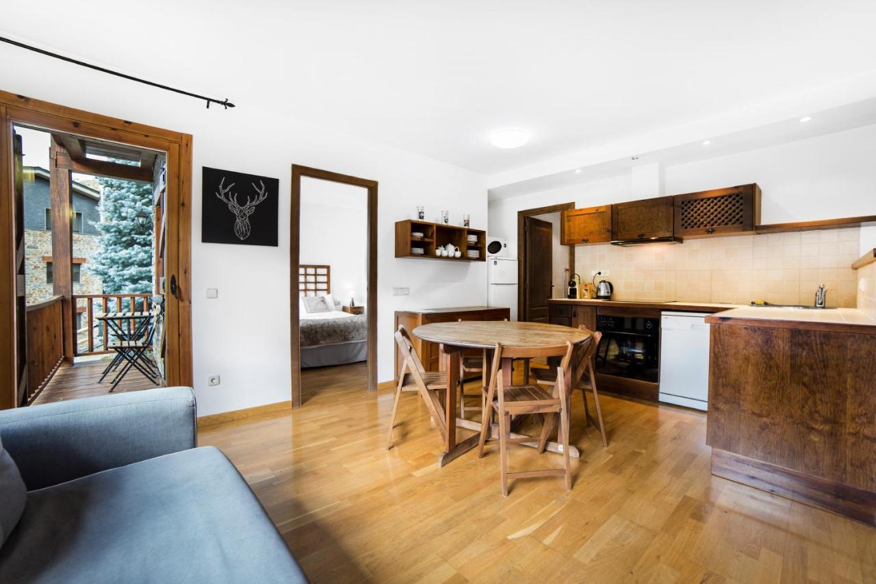 Apartaments Esquirol เอลตาร์แตร์ ภายนอก รูปภาพ