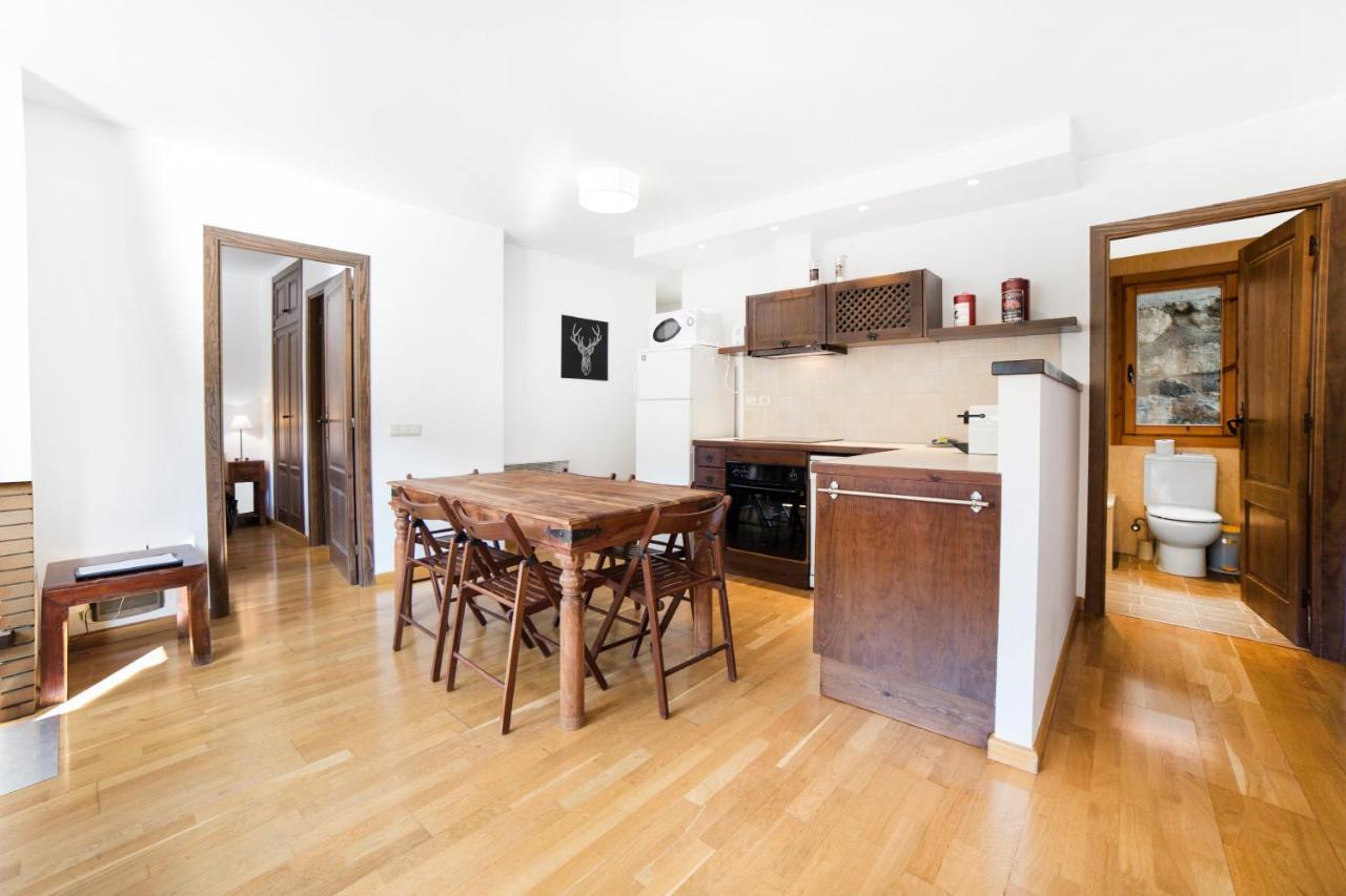 Apartaments Esquirol เอลตาร์แตร์ ภายนอก รูปภาพ